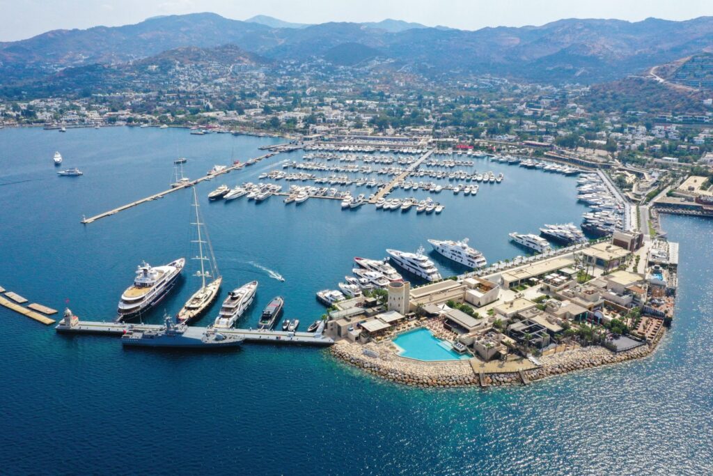 Luxury yacht charter in Bodrum by Özgün Yachting – exclusive private yacht rentals in Turkey