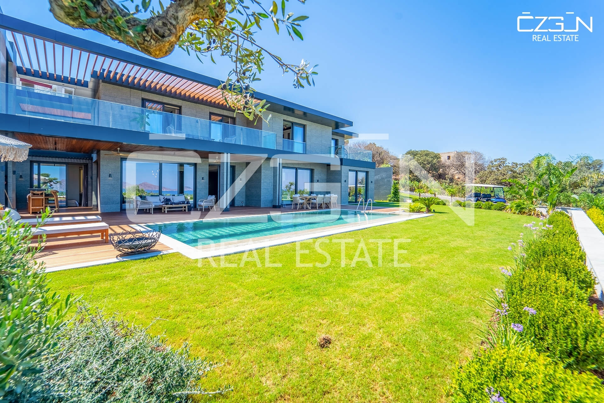 Velux Yalıkavak deniz manzaralı lüks satılık villa – Bodrum Gayrimenkul