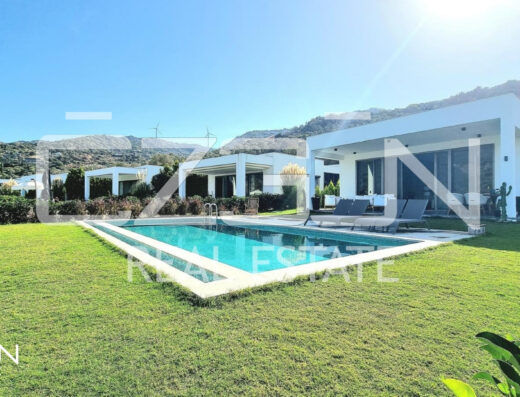 Bodrum Yalıkavak'ta deniz manzaralı lüks satılık villa