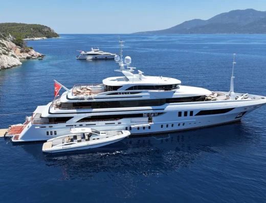 Aelia mega yacht cruising in the Mediterranean with Özgün Yachting