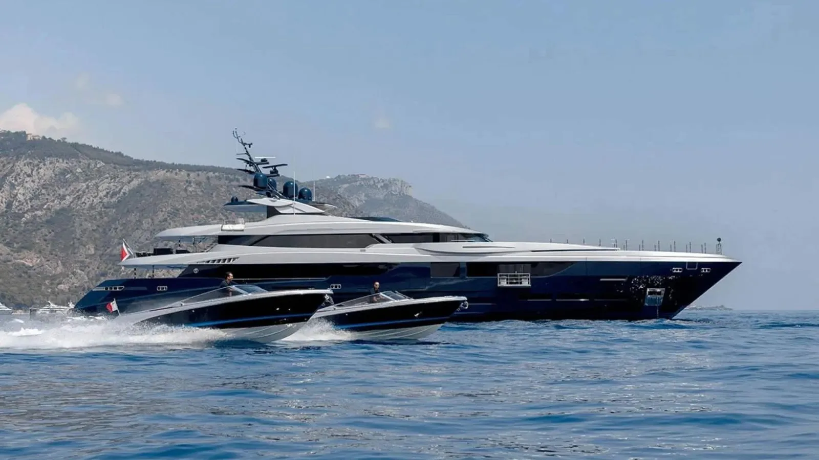 Sarastar mega yacht charter experience with Özgün Yachting in the Mediterranean